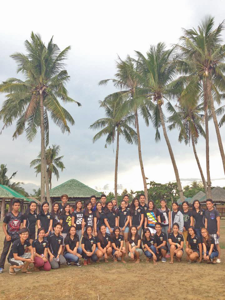 Visayas Scholars on their Team Building 2015 Oton, Iloilo